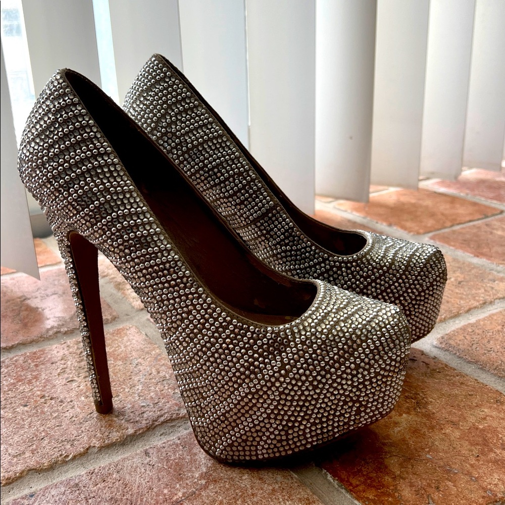 Steve Madden Dyvinal Platform Heel